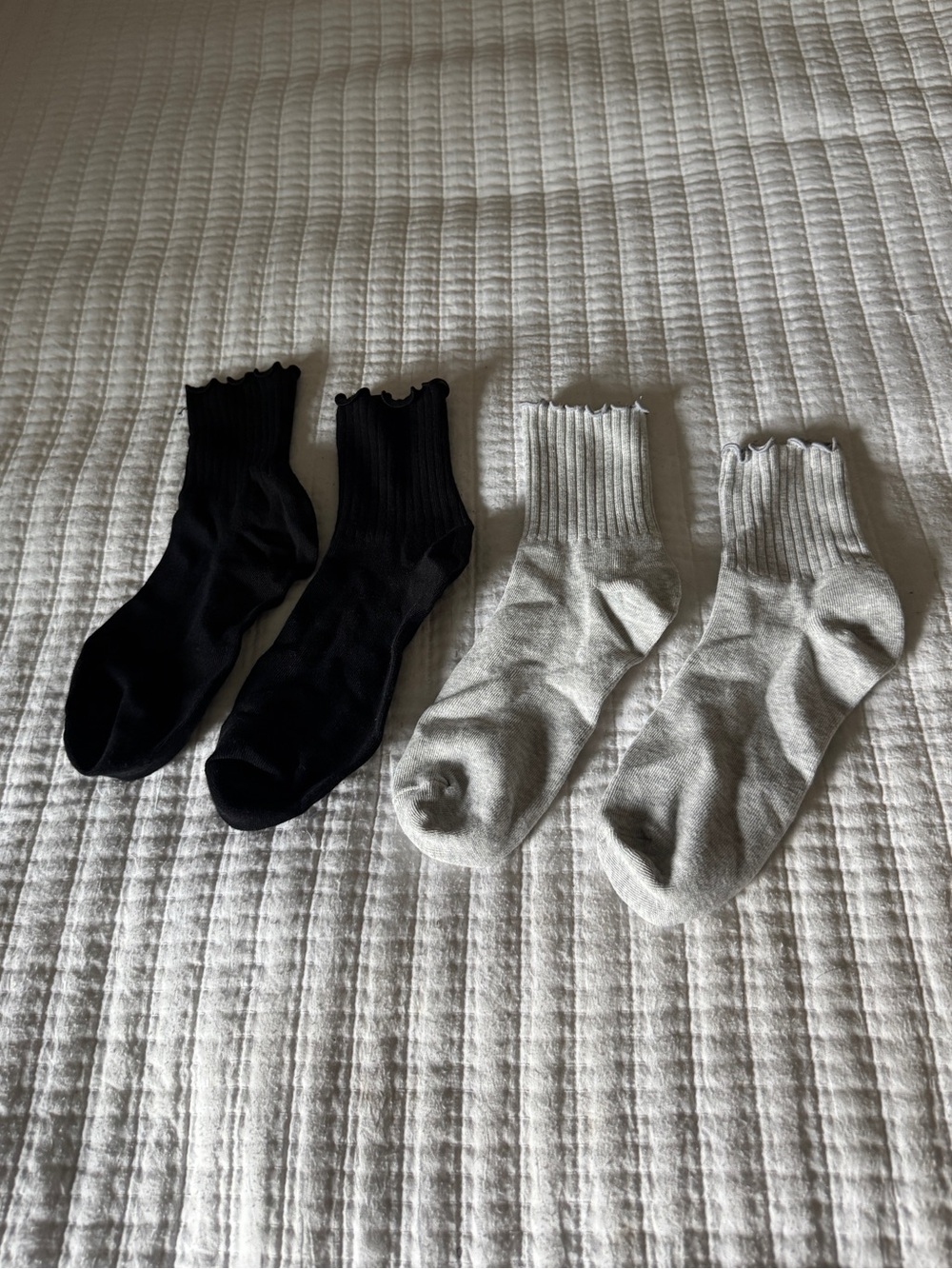 Set of 2 Ruffle Ankle Crew Socks Black & Heather Grey Lettuce Edge Trim Coquette
